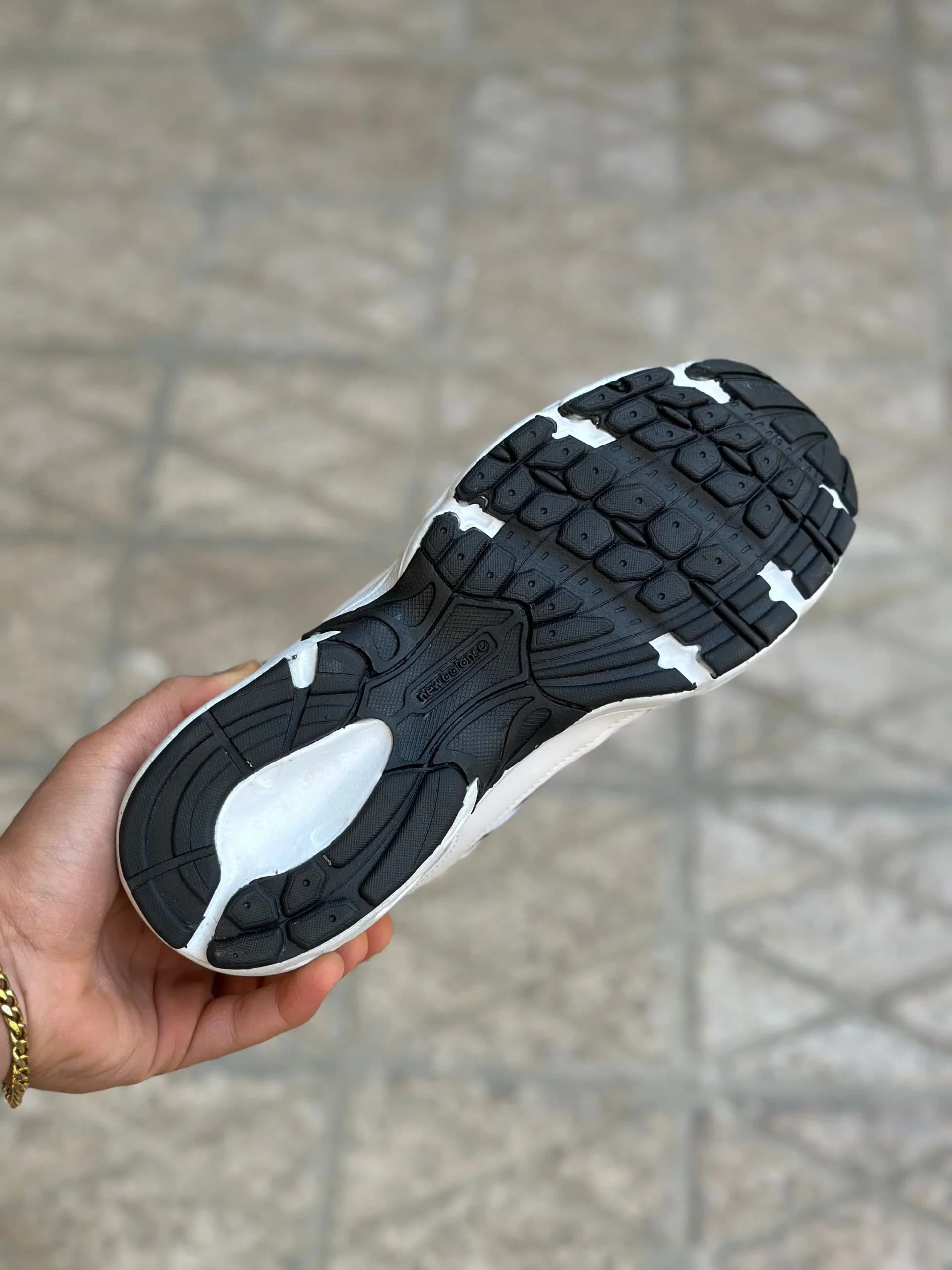 کفش مردانه New Balance