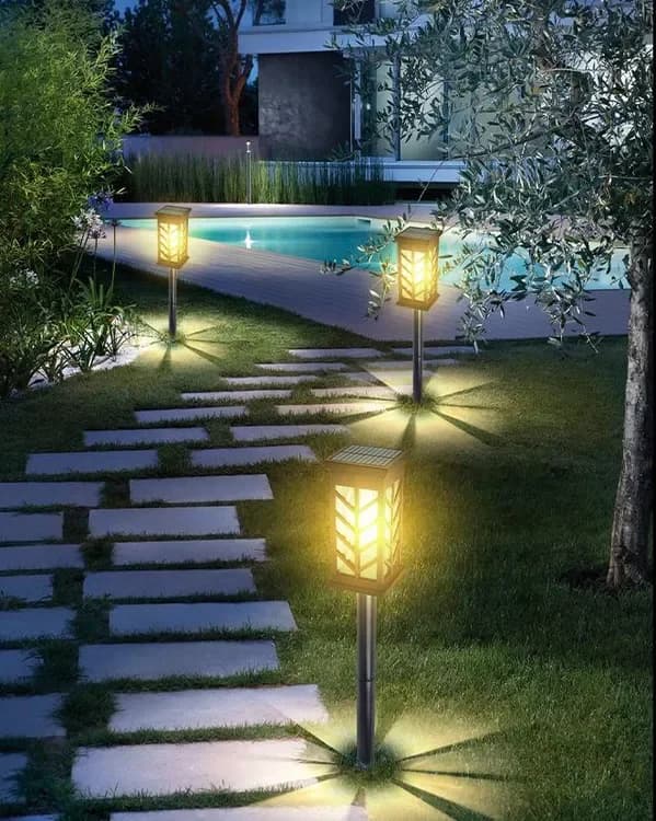 چراغ خورشیدی سنسوردار PARK